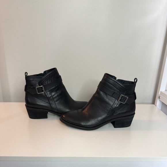 Women's Leather Boot, Vince Camuto, Black, Size 10 - Picture 1 of 4